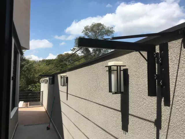 VARAL PARA MURO REMOVIVÉL - FIXO VARAL PARA MURO REMOVIVÉL - FIXO